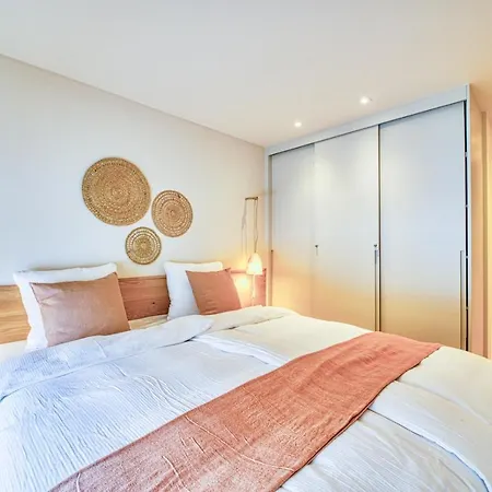 Verbier Village 3br Large Terrace Facing South شاليه Levron